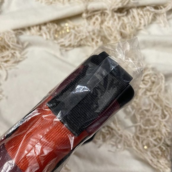 HARVEYS Seatbelt Vamp Mini Messenger Crossbody Bag - Picture 11 of 11